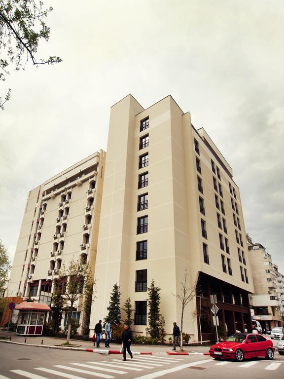 Hotel Pietroasa Бузеу Екстер'єр фото
